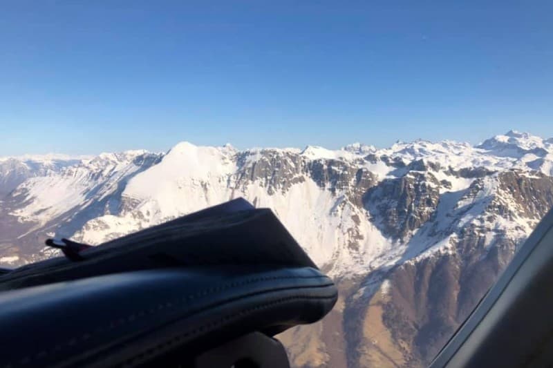 Panoramski polet z letalom  po Vipavski dolini / 3 osebe / 45 minut