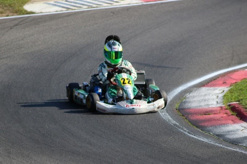Karting - vožnja z dirkalnim KARTOM Rotax - MAX / 3 x 10 min
