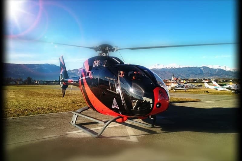 Helikopterski polet nad Triglav (Lesce) / 1 oseba