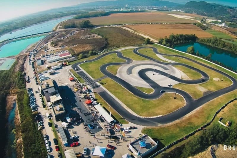 Karting - RENT-A-KART DVOSED / Krško / 2x10 min