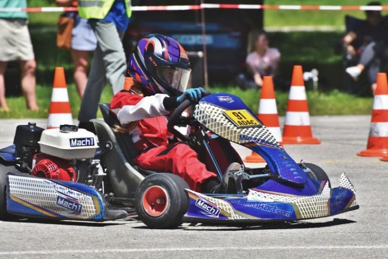Karting - vožnja z dirkalnim KARTOM Rotax - MAX / 3 x 10 min